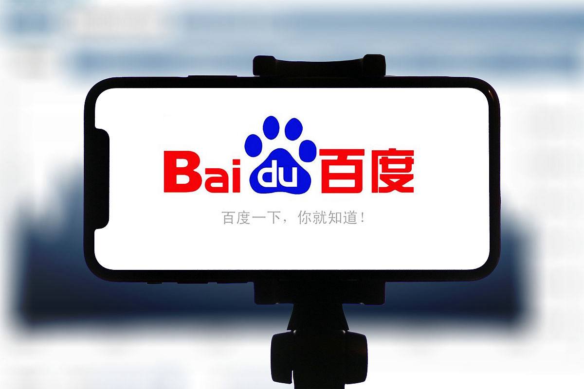 彭小苒发际线后移